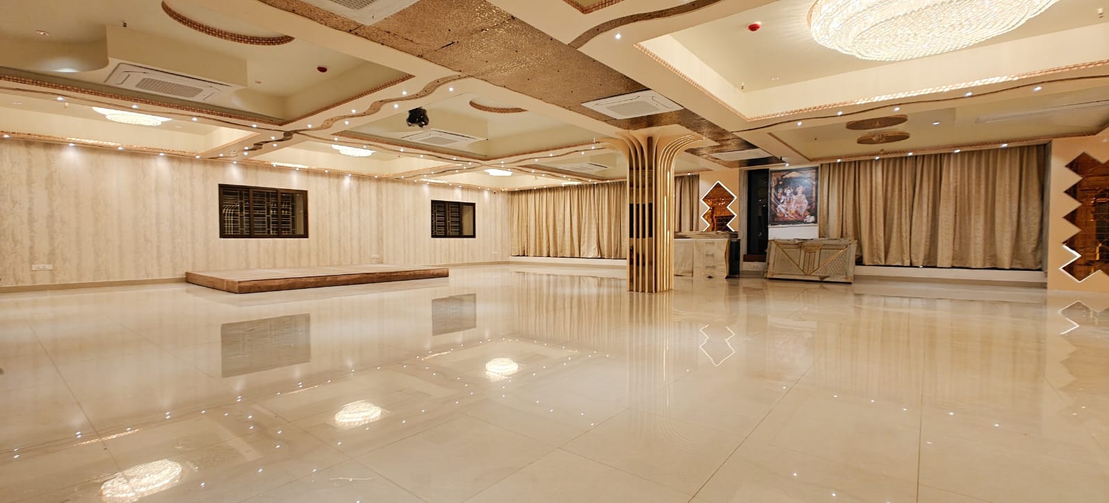 Dining setup ROYALLIA BANQUET New Town banquet hall